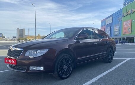 Skoda Superb III рестайлинг, 2011 год, 1 320 000 рублей, 2 фотография