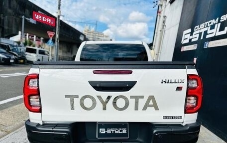 Toyota Hilux VIII, 2023 год, 5 360 000 рублей, 4 фотография