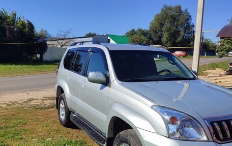 Toyota Land Cruiser Prado 120 рестайлинг, 2007 год, 2 200 000 рублей, 3 фотография