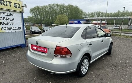 Volkswagen Polo VI (EU Market), 2011 год, 670 000 рублей, 2 фотография