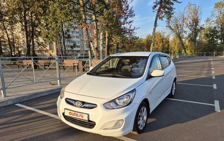 Hyundai Solaris II рестайлинг, 2012 год, 680 000 рублей, 1 фотография