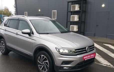 Volkswagen Tiguan II, 2018 год, 2 850 000 рублей, 2 фотография