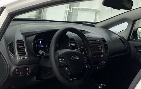 KIA Cerato IV, 2019 год, 1 949 000 рублей, 10 фотография