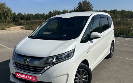 Honda Freed II, 2017 год, 1 830 000 рублей, 1 фотография