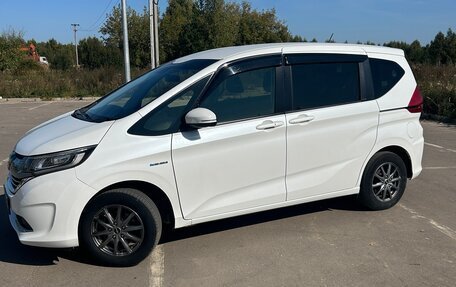 Honda Freed II, 2017 год, 1 830 000 рублей, 3 фотография