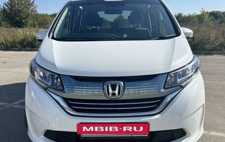 Honda Freed II, 2017 год, 1 830 000 рублей, 6 фотография