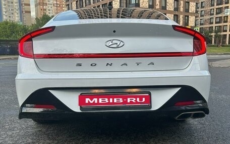 Hyundai Sonata VIII, 2020 год, 2 500 000 рублей, 3 фотография