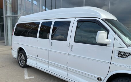 GMC Savana I, 2013 год, 9 970 000 рублей, 7 фотография