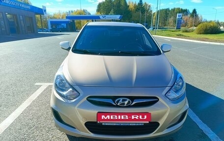 Hyundai Solaris II рестайлинг, 2014 год, 900 000 рублей, 3 фотография