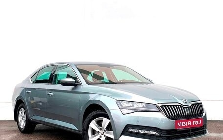 Skoda Superb III рестайлинг, 2020 год, 3 555 200 рублей, 3 фотография