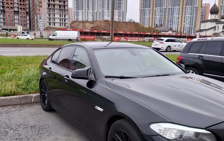 BMW 5 серия, 2011 год, 1 500 000 рублей, 2 фотография