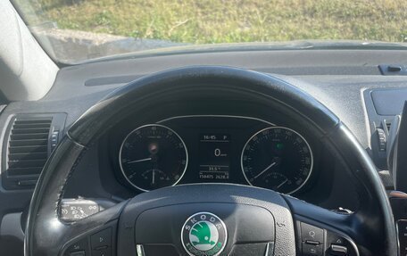 Skoda Octavia, 2011 год, 1 040 000 рублей, 2 фотография