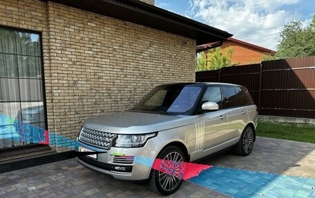 Land Rover Range Rover IV рестайлинг, 2015 год, 5 800 000 рублей, 2 фотография