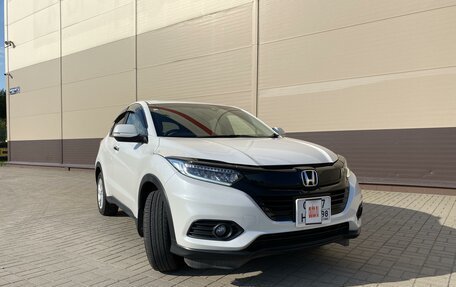 Honda Vezel, 2020 год, 2 350 000 рублей, 3 фотография