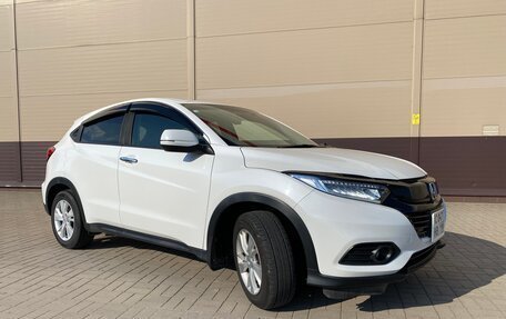 Honda Vezel, 2020 год, 2 350 000 рублей, 2 фотография