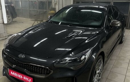 KIA Stinger I, 2018 год, 2 900 000 рублей, 2 фотография