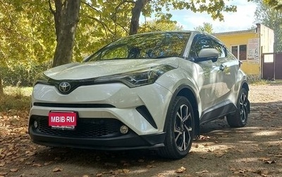 Toyota C-HR I рестайлинг, 2017 год, 1 970 000 рублей, 1 фотография