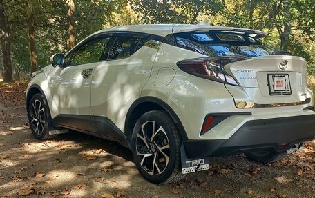 Toyota C-HR I рестайлинг, 2017 год, 1 970 000 рублей, 15 фотография