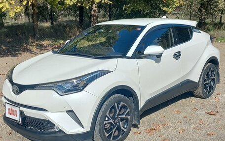 Toyota C-HR I рестайлинг, 2017 год, 1 970 000 рублей, 18 фотография