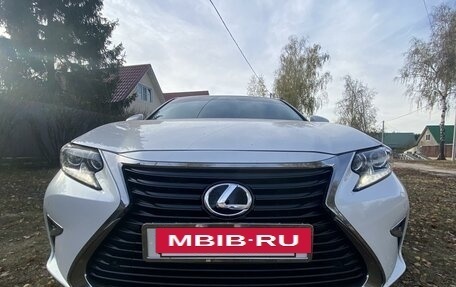 Lexus ES VII, 2015 год, 3 000 000 рублей, 25 фотография