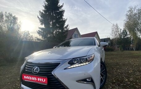 Lexus ES VII, 2015 год, 3 000 000 рублей, 24 фотография