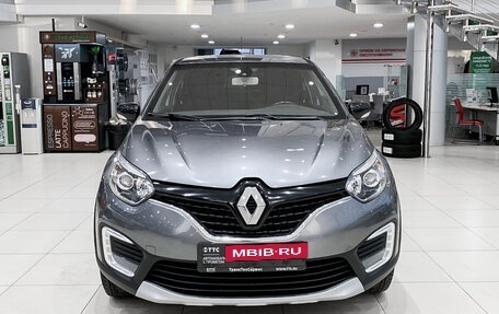 Renault Kaptur I рестайлинг, 2017 год, 1 390 000 рублей, 2 фотография