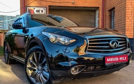 Infiniti FX II, 2012 год, 2 470 000 рублей, 2 фотография