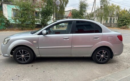 KIA Rio II, 2011 год, 570 000 рублей, 3 фотография