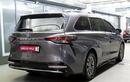 Toyota Sienna, 2021 год, 5 264 000 рублей, 4 фотография