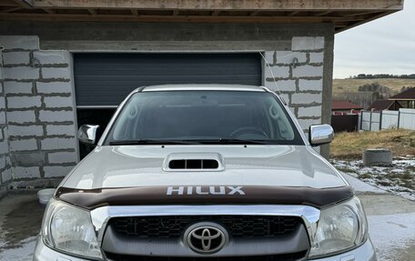 Toyota Hilux VII, 2010 год, 2 500 000 рублей, 3 фотография