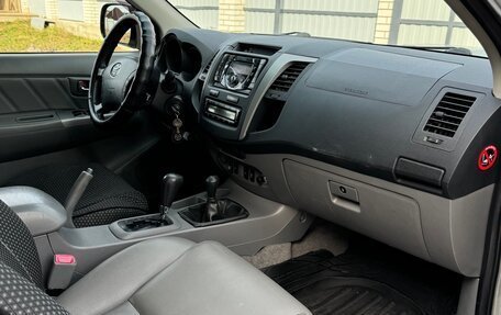 Toyota Hilux VII, 2010 год, 2 500 000 рублей, 14 фотография