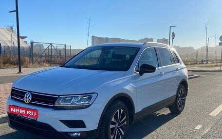 Volkswagen Tiguan II, 2019 год, 2 450 000 рублей, 4 фотография