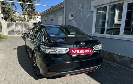 Toyota Camry, 2020 год, 3 230 000 рублей, 7 фотография