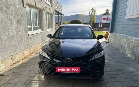 Toyota Camry, 2020 год, 3 230 000 рублей, 3 фотография