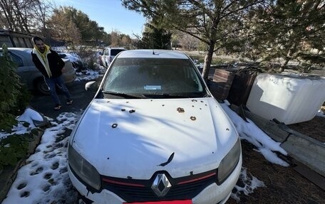 Renault Logan II, 2017 год, 650 000 рублей, 9 фотография