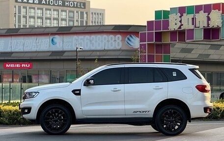 Ford Everest II, 2020 год, 4 262 000 рублей, 3 фотография