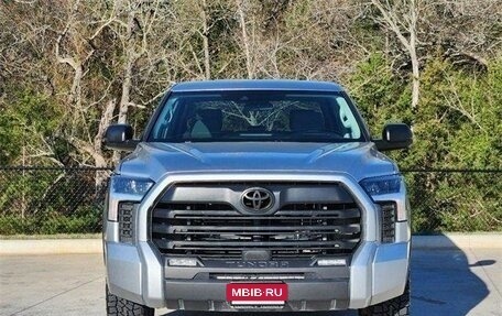 Toyota Tundra, 2023 год, 9 153 000 рублей, 2 фотография