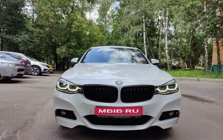 BMW 3 серия, 2019 год, 3 150 000 рублей, 14 фотография