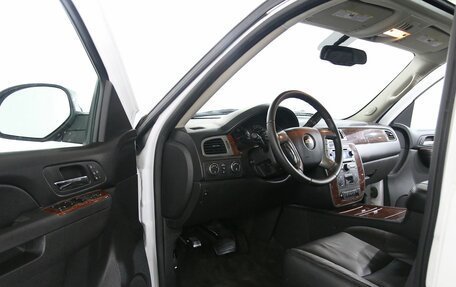 Chevrolet Tahoe III, 2011 год, 2 185 000 рублей, 6 фотография