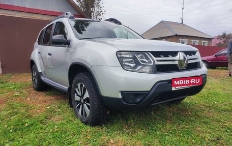 Renault Duster I рестайлинг, 2016 год, 1 300 000 рублей, 2 фотография