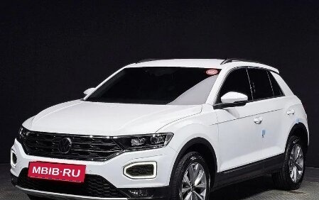 Volkswagen T-Roc I, 2021 год, 2 500 000 рублей, 1 фотография