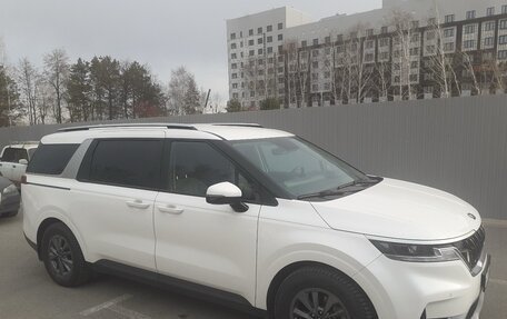 KIA Carnival, 2021 год, 3 300 000 рублей, 3 фотография