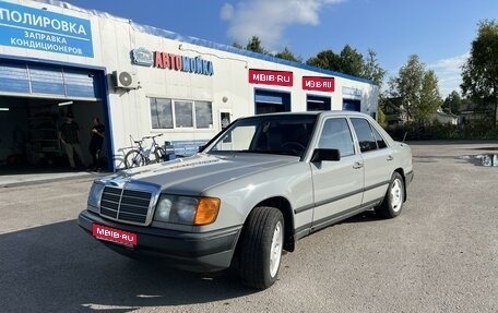 Mercedes-Benz W124, 1986 год, 650 000 рублей, 1 фотография