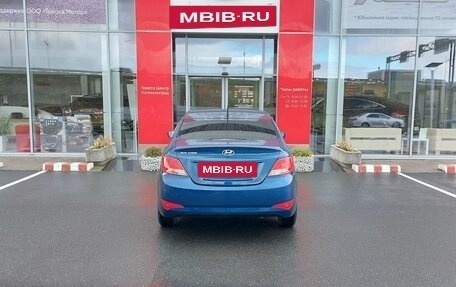 Hyundai Solaris II рестайлинг, 2016 год, 1 300 000 рублей, 6 фотография