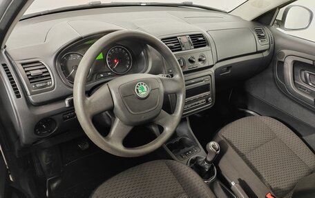 Skoda Fabia II, 2011 год, 690 000 рублей, 14 фотография