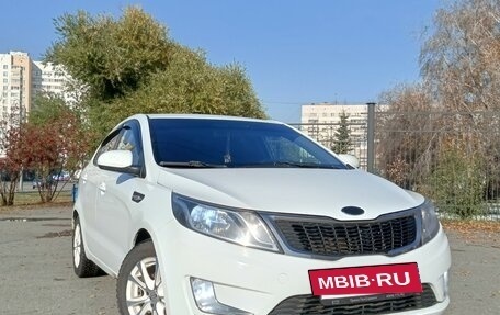 KIA Rio III рестайлинг, 2013 год, 1 000 000 рублей, 8 фотография