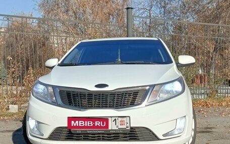 KIA Rio III рестайлинг, 2013 год, 1 000 000 рублей, 10 фотография