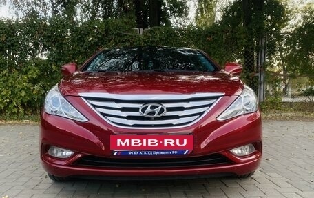 Hyundai Sonata VI, 2011 год, 1 600 000 рублей, 3 фотография