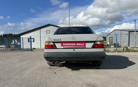 Mercedes-Benz W124, 1986 год, 650 000 рублей, 3 фотография