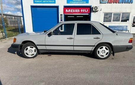 Mercedes-Benz W124, 1986 год, 650 000 рублей, 2 фотография